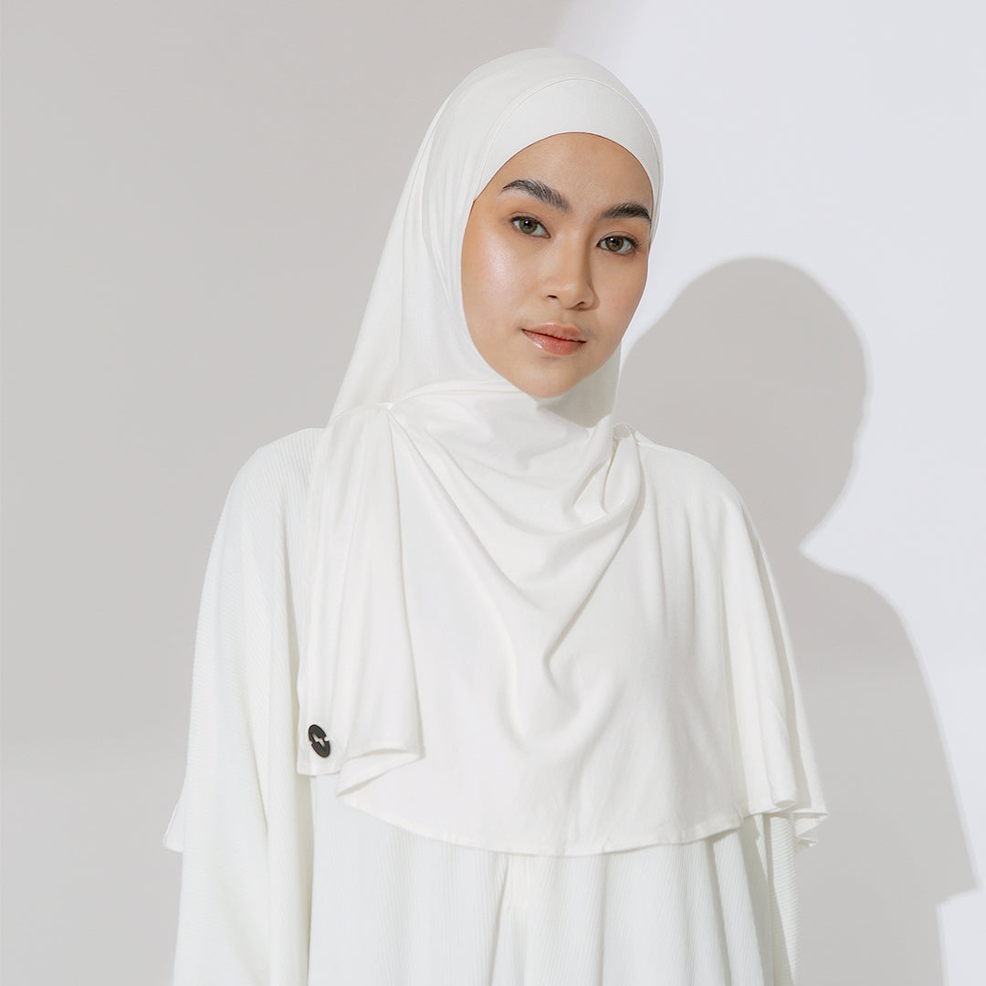 Sauda Instan in Broken White (Size S-M)