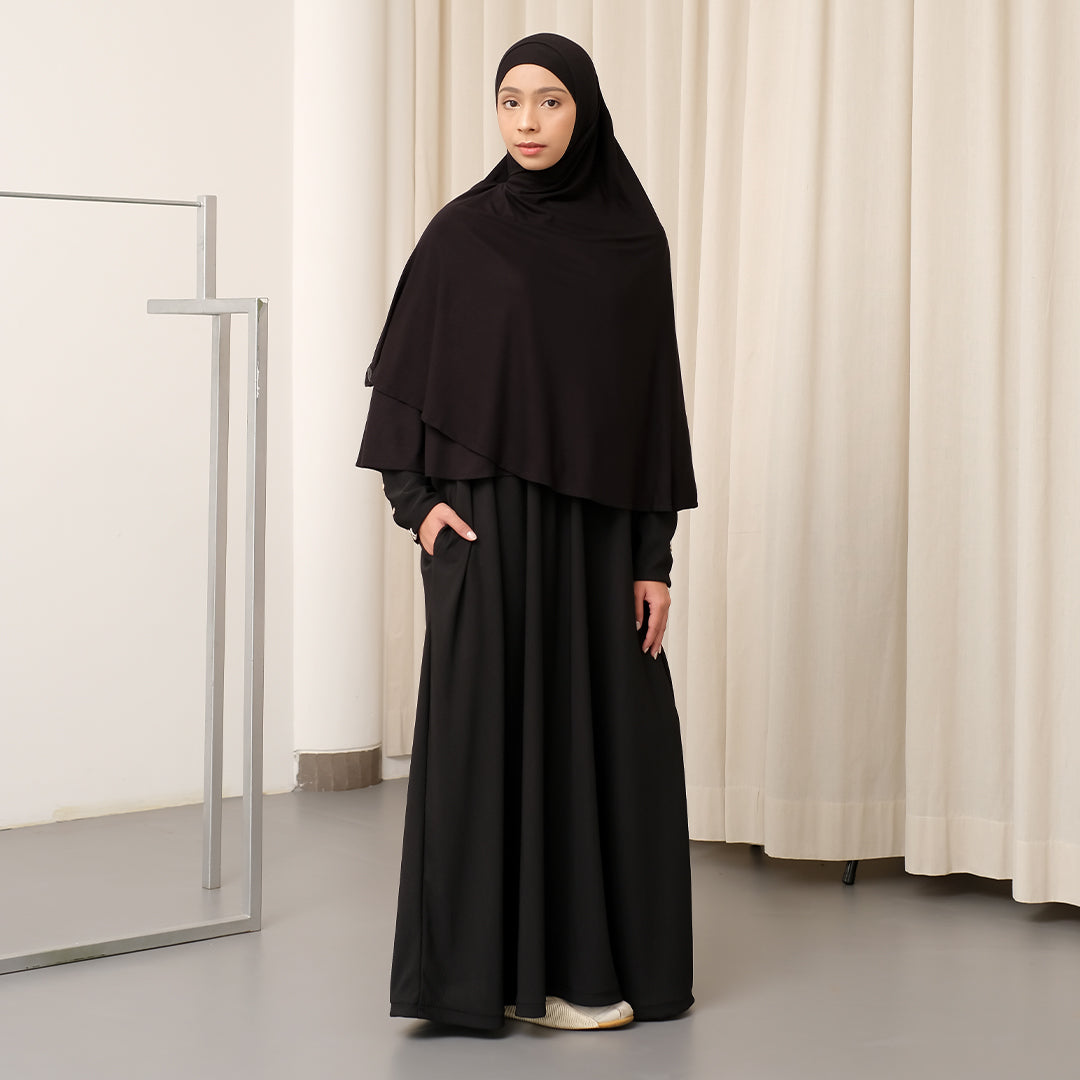 Jedda Knit Abaya in Black (Size L-XL)