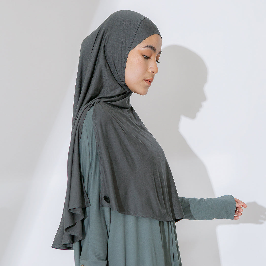 Sauda Instan in Dark Grey (Size S-M)