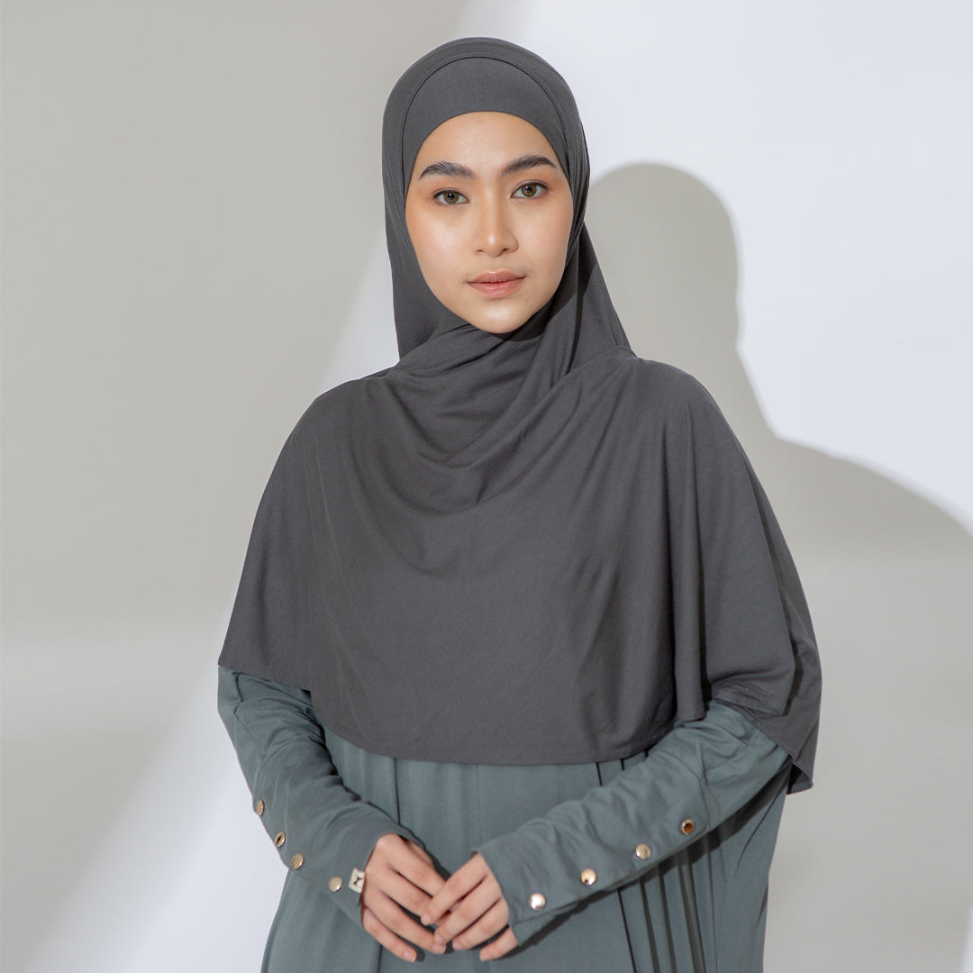 Sauda Instan in Dark Grey (Size S-M)