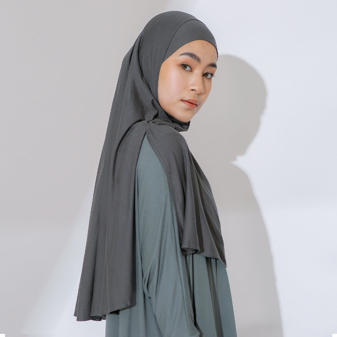 Sauda Instan in Dark Grey (Size S-M)