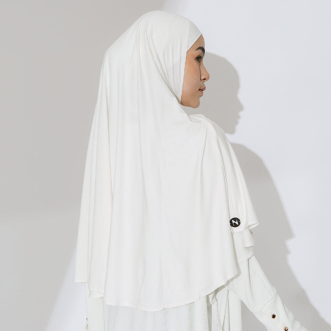 Sauda Instan in Broken White (Size L-XL)
