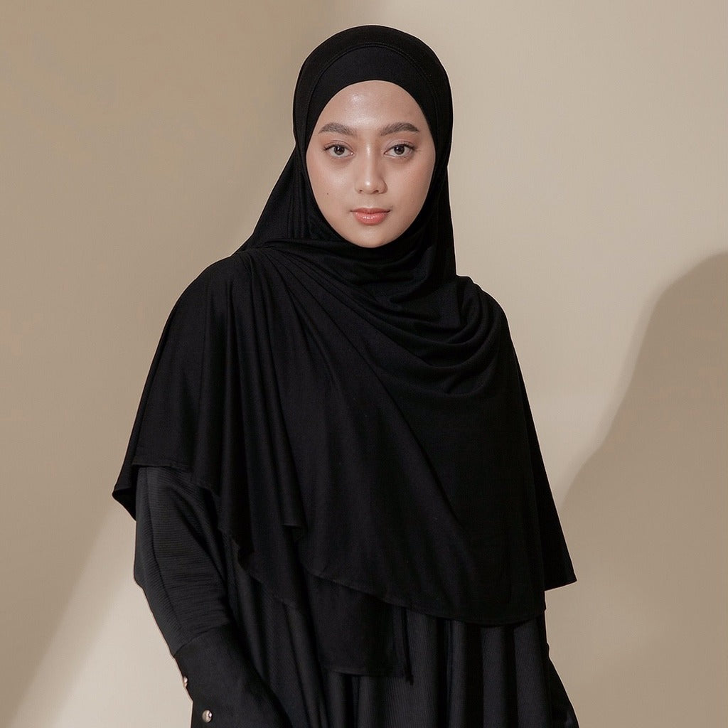 Sauda Instan in Black Non Ciput (Size L-XL)