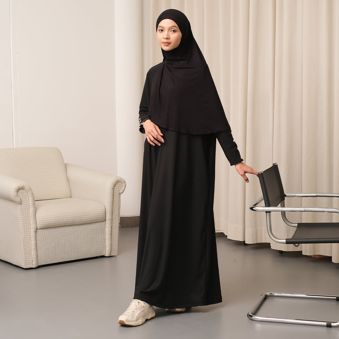 Jedda Knit Abaya in Black (Size S-M)