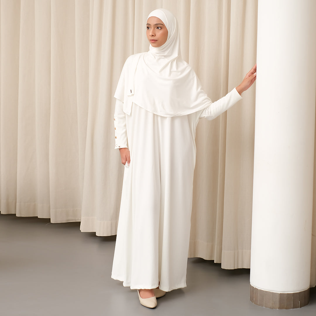 Jedda Knit Abaya in Broken White (Size S-M)