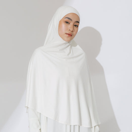 Sauda Instan in Broken White (Size L-XL)