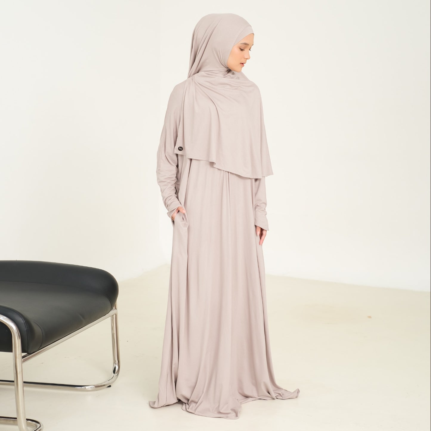 Marwa Rayon Abaya Sand (Size S-M)