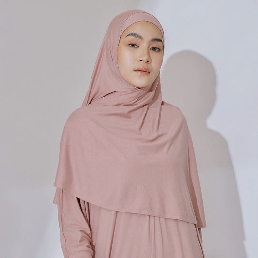Sauda Instan in Nude Cream Non Ciput (Size S-M)